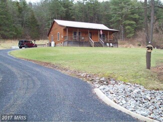 191 Overlook Dr, Rileyville, VA 22650