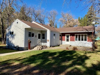 1627 Lakeview Dr SW, Bemidji, MN 56601