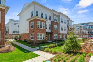 3548 Kemper Dr, Woodridge, IL 60517