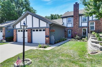 9967 Edelweiss Cir, Shawnee, KS 66203