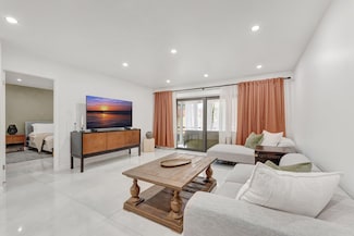 138 S Cypress Rd Unit 224, Pompano Beach, FL 33060