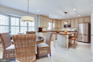 2016 Gallows Tree Ct, Vienna, VA 22182