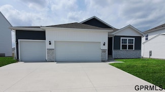 8019 N 170th Terrace, Bennington, NE 68007