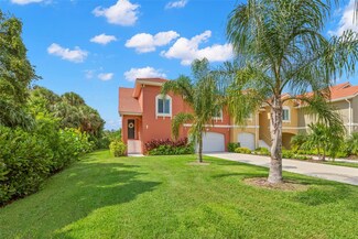 9 Franklin Ct S Unit A, St. Petersburg, FL 33711