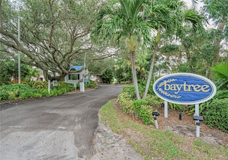 8444 Oceanside Dr Unit D12, Vero Beach, FL 32963