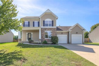 28555 W 159th Terrace, Gardner, KS 66030