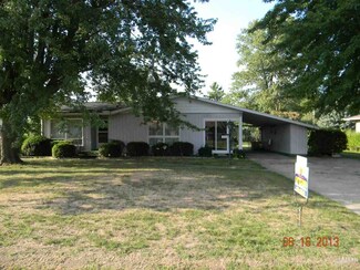 1008 W 2nd St, Ligonier, IN 46767