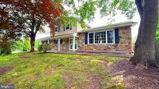 1805 Buchert Rd, Pottstown, PA 19464