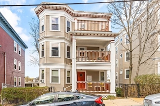 22 Rowell St Unit 2, Dorchester, MA 02125