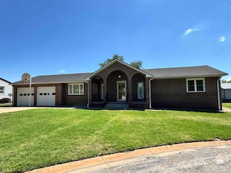113 Westwood Dr, Abilene, KS 67410