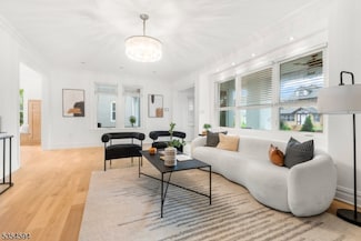 1102 Anderson Ave, Fort Lee, NJ 07024