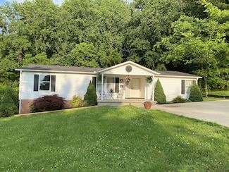 1001 Chris Dr, Portland, TN 37148