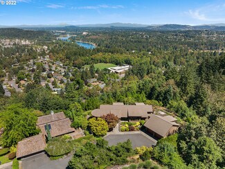 17688 Upper Cherry Ln, Lake Oswego, OR 97034