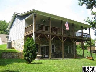 301 Catawba Ave, Hickory, NC 28601