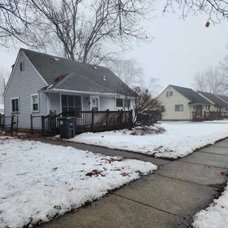 25978 Superior Rd, Taylor, MI 48180
