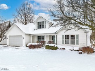 2577 Stonecreek Dr, Akron, OH 44320