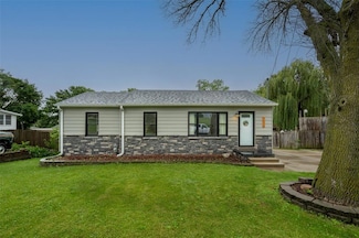 1115 E Herold Ave, Des Moines, IA 50315