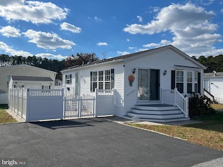 11928 W Yardarm Dr, Berlin, MD 21811