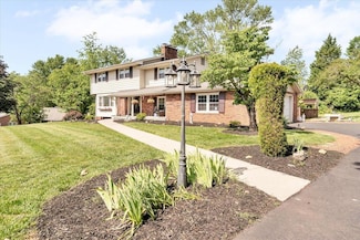 5673 Club Ln, Roanoke, VA 24018