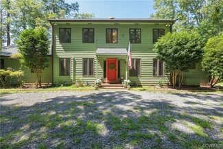 3244 Weems Rd, Weems, VA 22576