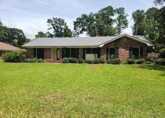 2008 Stonewood Dr, Dothan, AL 36301