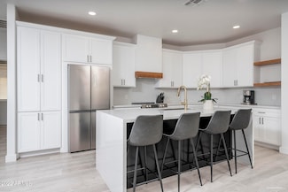 1012 E Susan Ln, Tempe, AZ 85281
