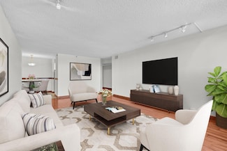 25 Rockledge Ave Unit 906, White Plains, NY 10601