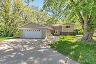 416 19th St NW, Willmar, MN 56201