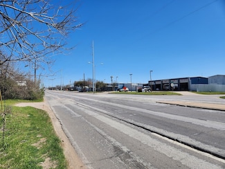 3605 Singleton Blvd, Dallas, TX 75212