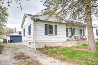 1320 E Vanderhoof St, Decatur, IL 62521