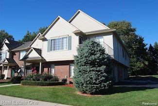 12101 Hidden View Ct Unit 13, Utica, MI 48315