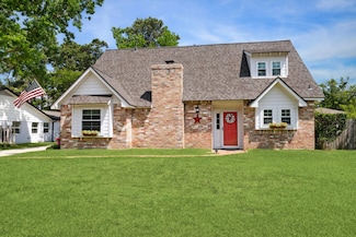 630 Shenandoah Dr, Shenandoah, TX 77381