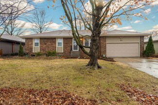 1820 W Swan St, Springfield, MO 65807