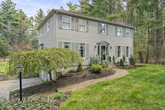 7 Country Club Ln, Foxboro, MA 02035