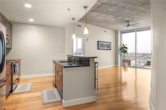44 Peachtree Place NE Unit 1824, Atlanta, GA 30309