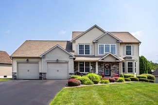 7260 Montgomery Ln, Victor, NY 14564