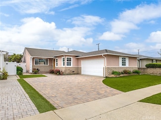 5244 W 137th Place, Hawthorne, CA 90250
