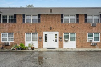 30 Maple Tree Ave Unit D, Stamford, CT 06906