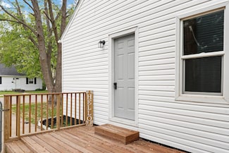624 N Walnut St, Janesville, WI 53548