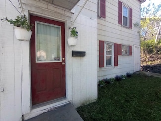 14 Hill St, Barre, VT 05641