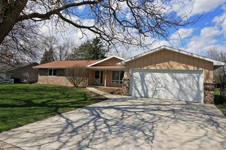 759 E Center St, Juneau, WI 53039