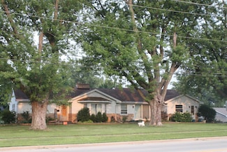 300 Lord St, Edgerton, WI 53534