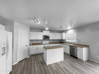 11602 W Mountain View Rd, Youngtown, AZ 85363