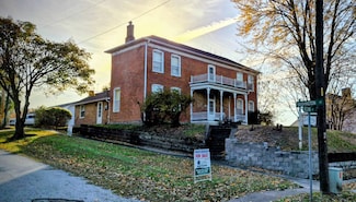 322 2nd St, Glasgow, MO 65254