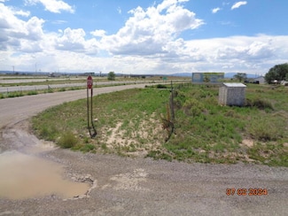 2 Pinto Rd, Moriarty, NM 87035