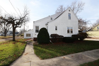 816 15th St, Boone, IA 50036