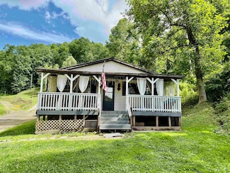 240 Ross Town Rd, Wayne, WV 25570