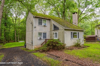 210 Clubhouse Dr, East Stroudsburg, PA 18302