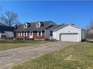 8354 Morningside Dr, Youngstown, OH 44514