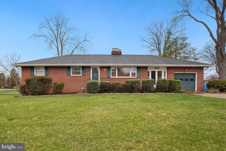 8802 Early St, Manassas, VA 20110